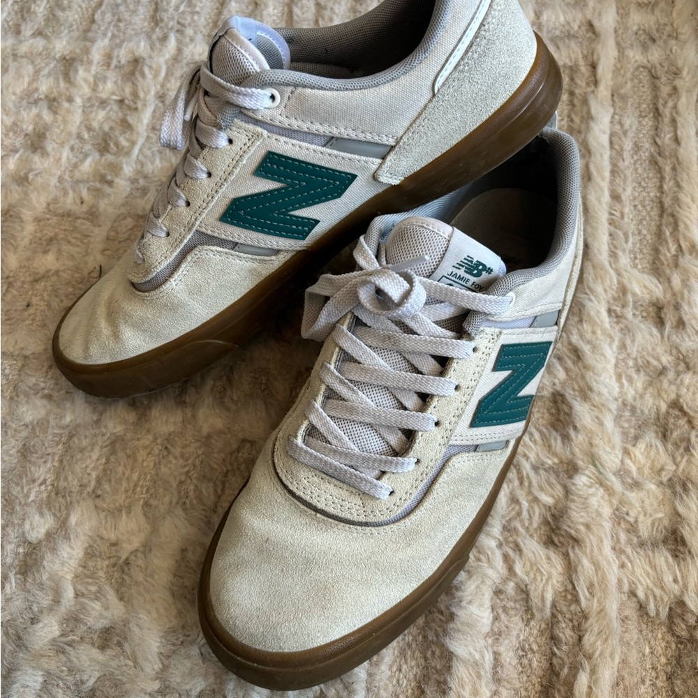New Balance Cream and Teal Sneakers with Gum Sole - Picture 3 of 6